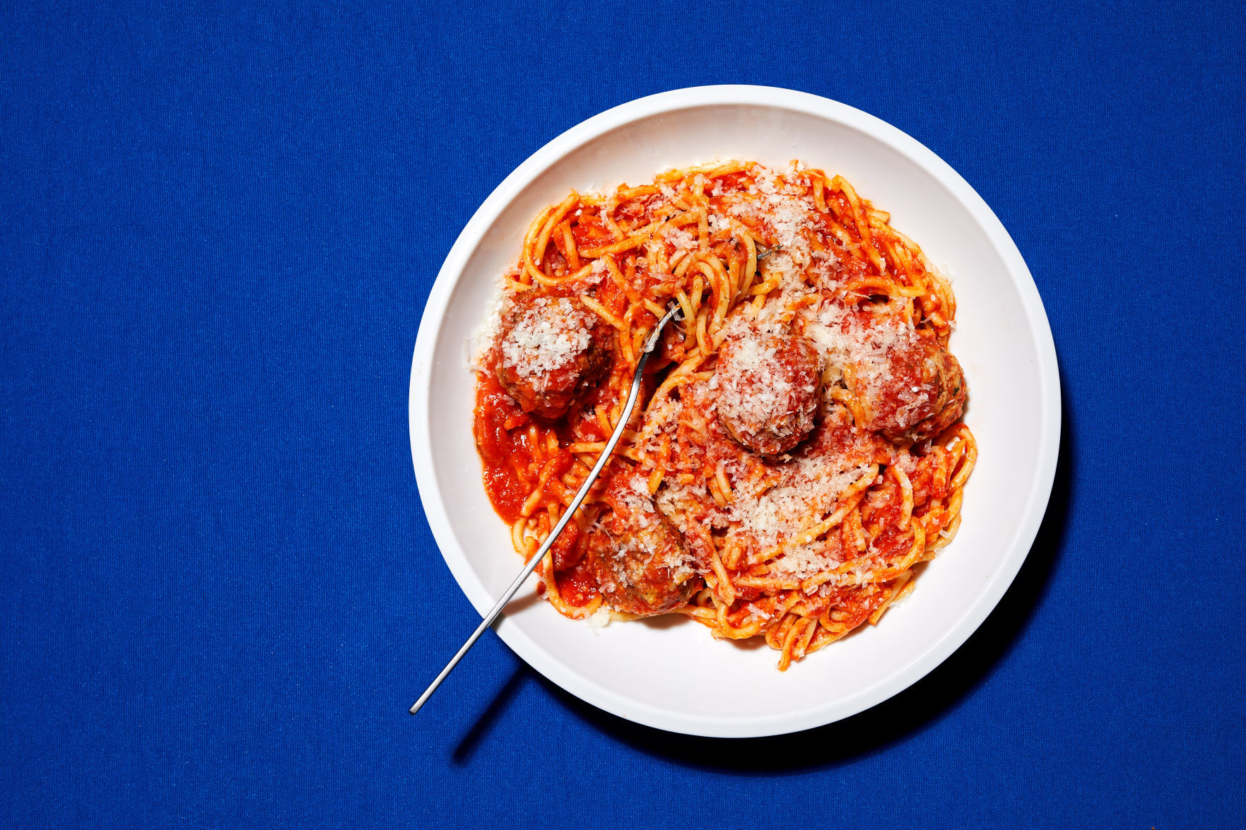 You're craving the comfort of spaghetti and meatballs. This 30-minute recipe delivers it.